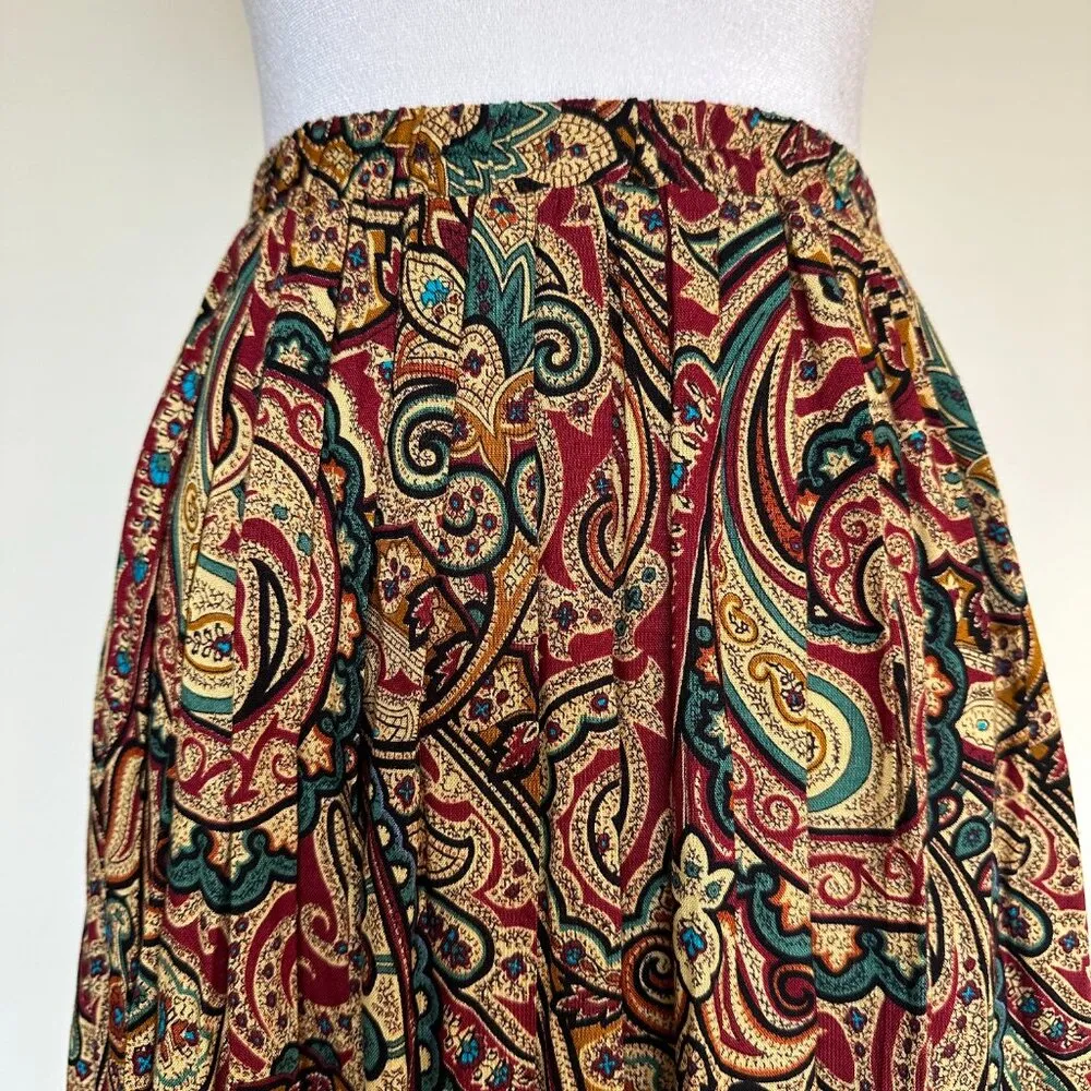 Vintage Paisley Pleated Midi Skirt Size Small 1970s USA Beige Red Elastic Waist - Image 2