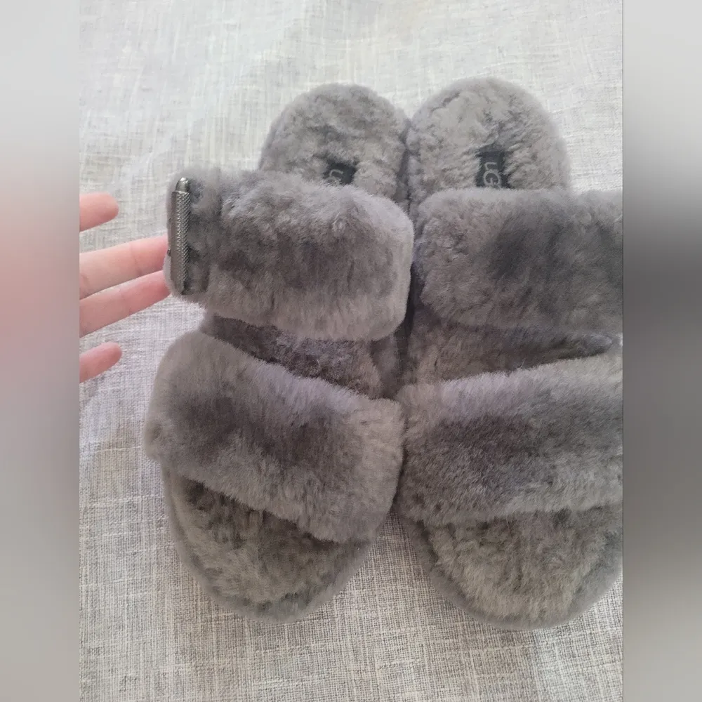 UGG WOMENS"S - Image 2