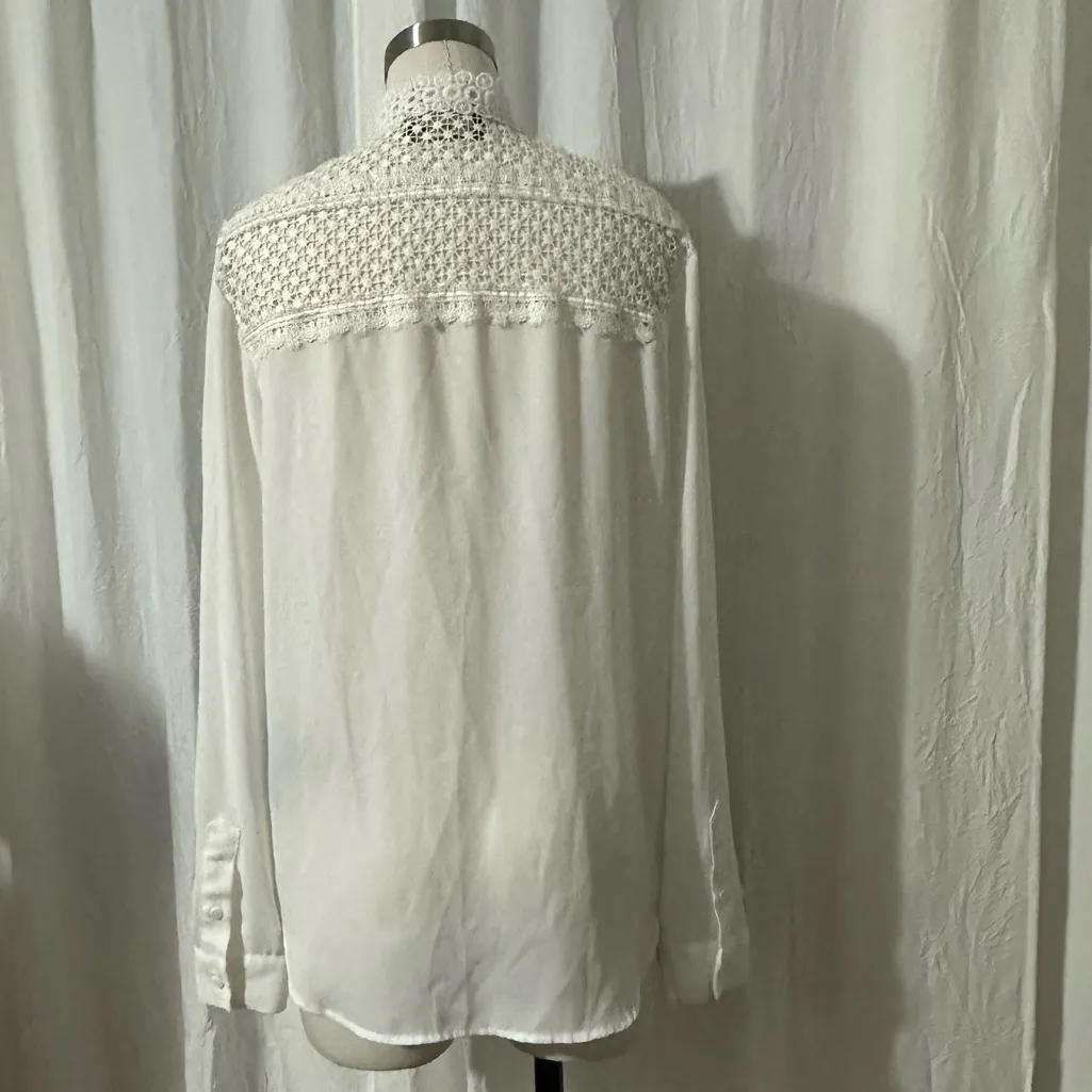 Embroidered lace inset blouse - Image 5