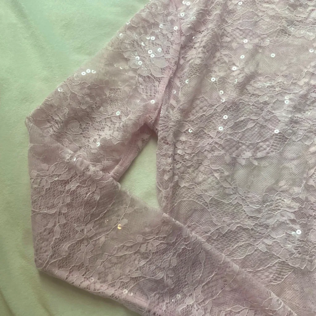 pink lace sequin sparkle long sleeve Target Wild Fable top Size M - Image 5