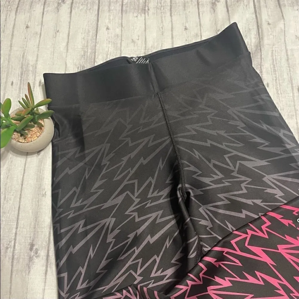 Ultracor Nwt  Lightning Bolt Leggings Size Small In Berry - Image 3