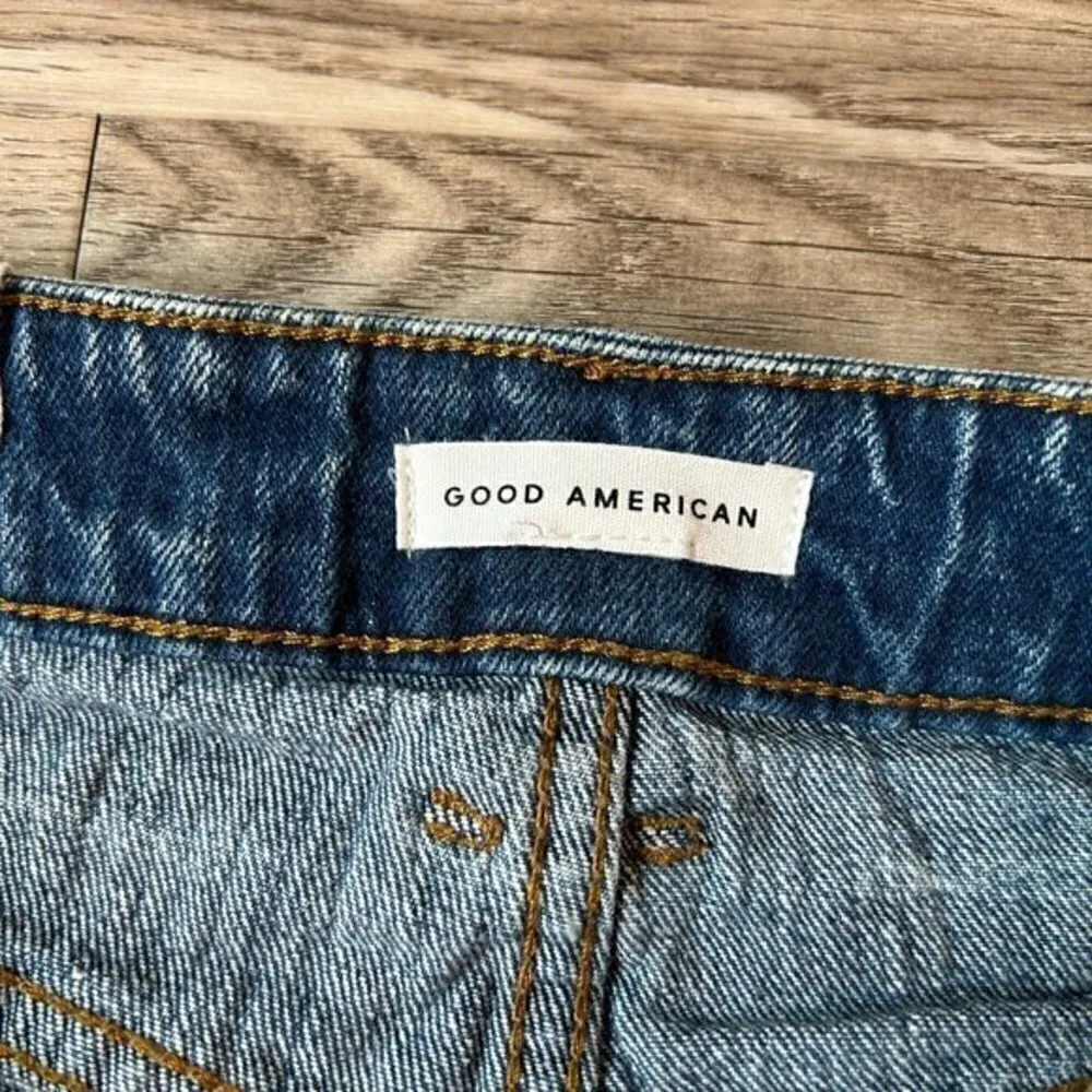 Good American Bombshell Shorts High Rise Distressed Size 26 NWT - Image 7