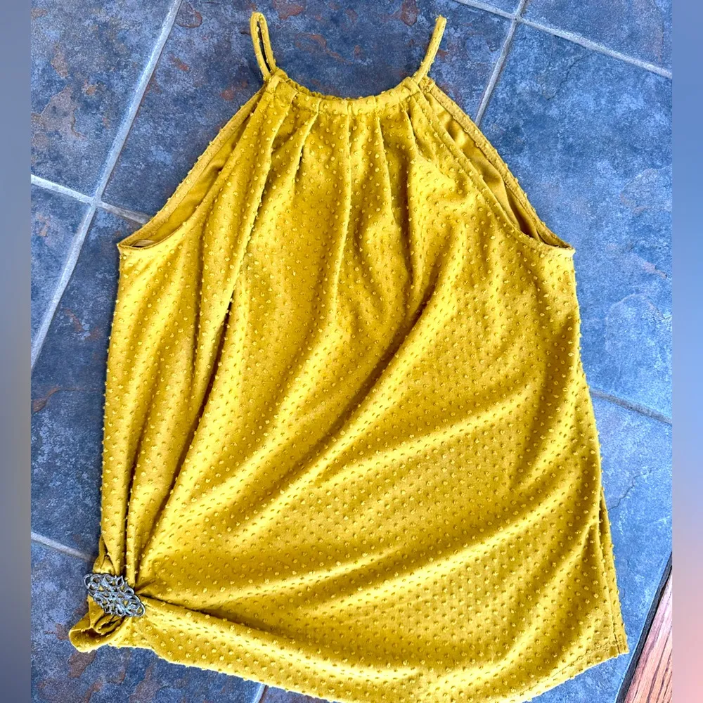 Green Envelope Las Angeles, size S, cute halter neck tank. Gold - Image 4