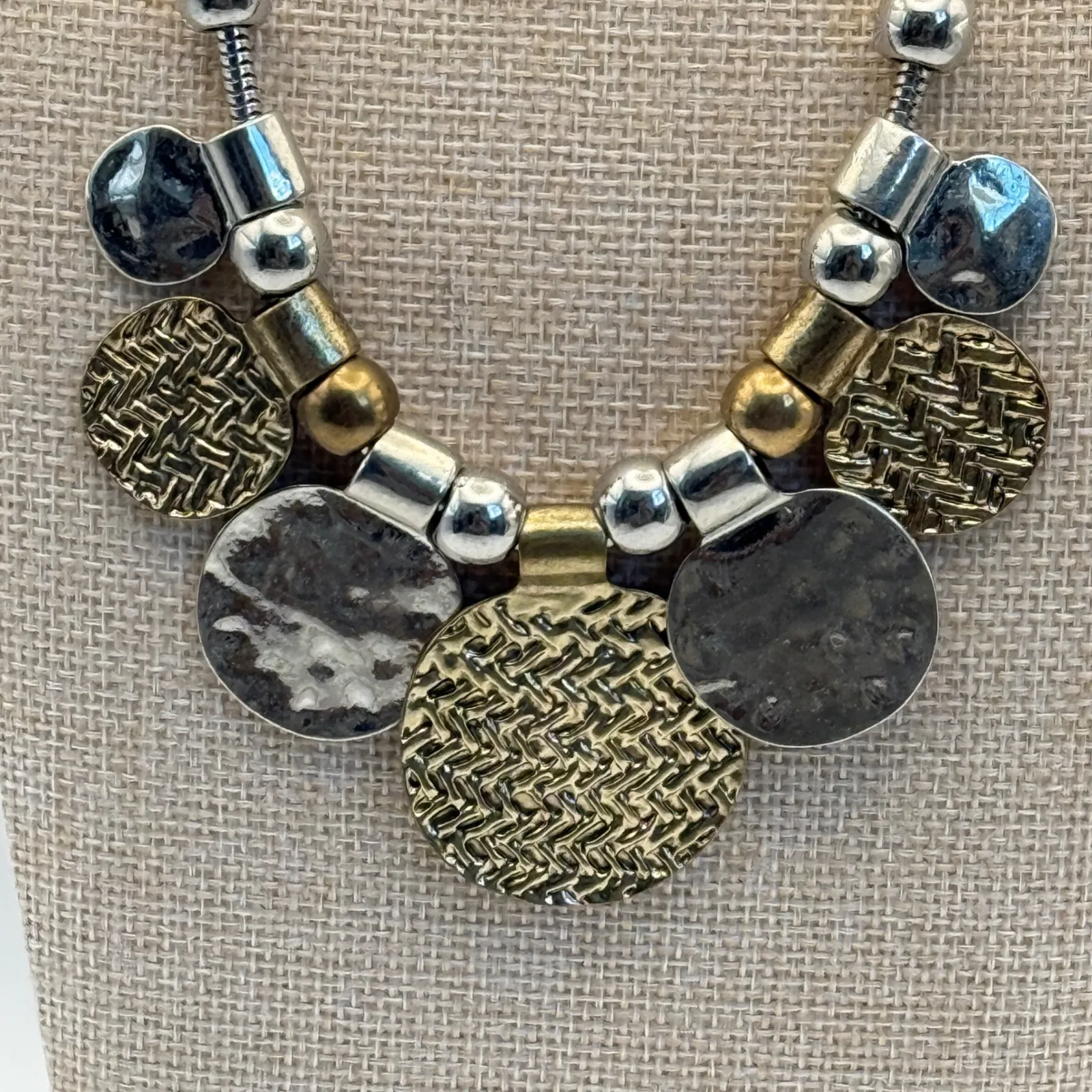 Erica‎ Lyons Silver Tone Gold Tone Metal Disc Statement Necklace Women's Fashion - Image 2