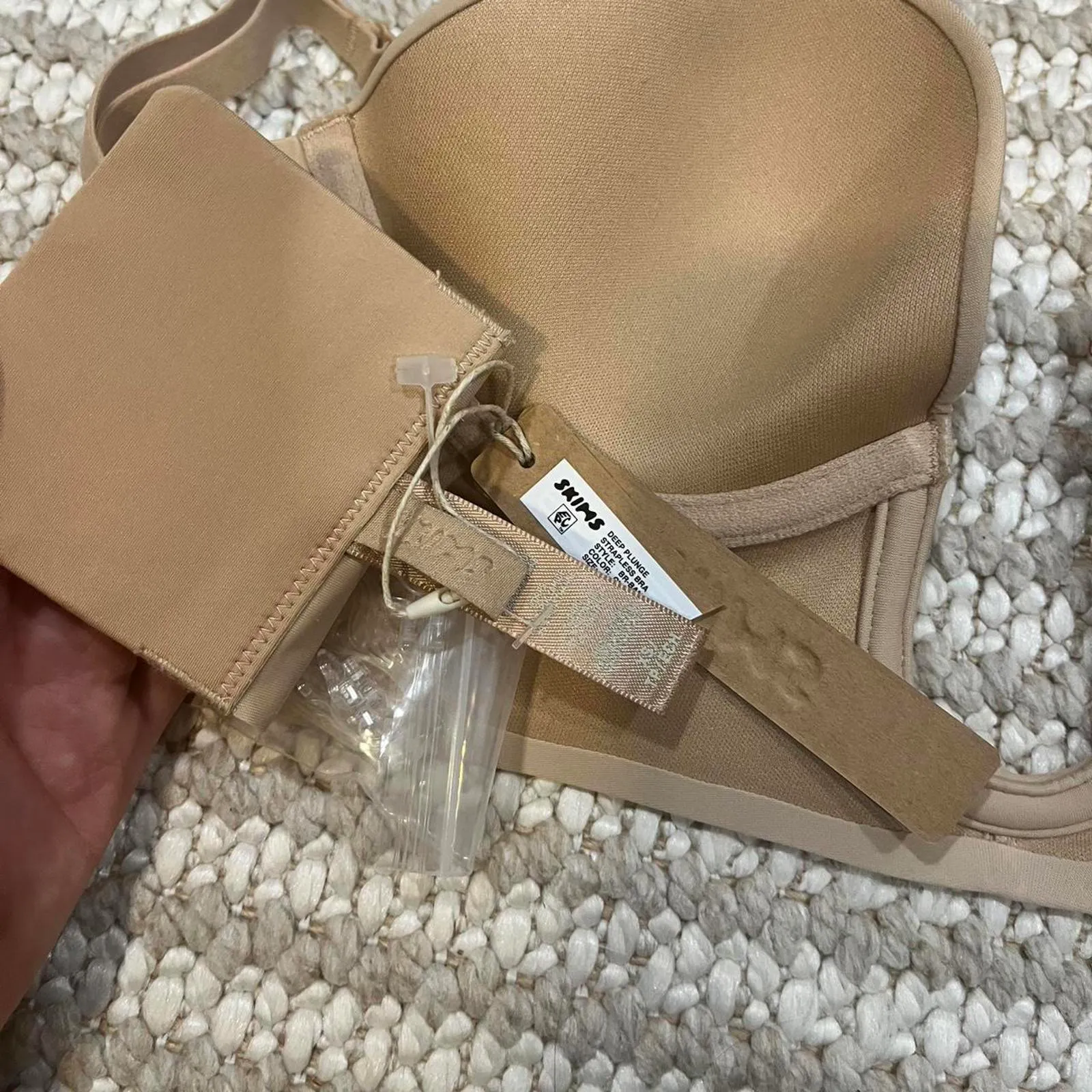 Skims Deep Plunge Shapewear Bra - Image 4