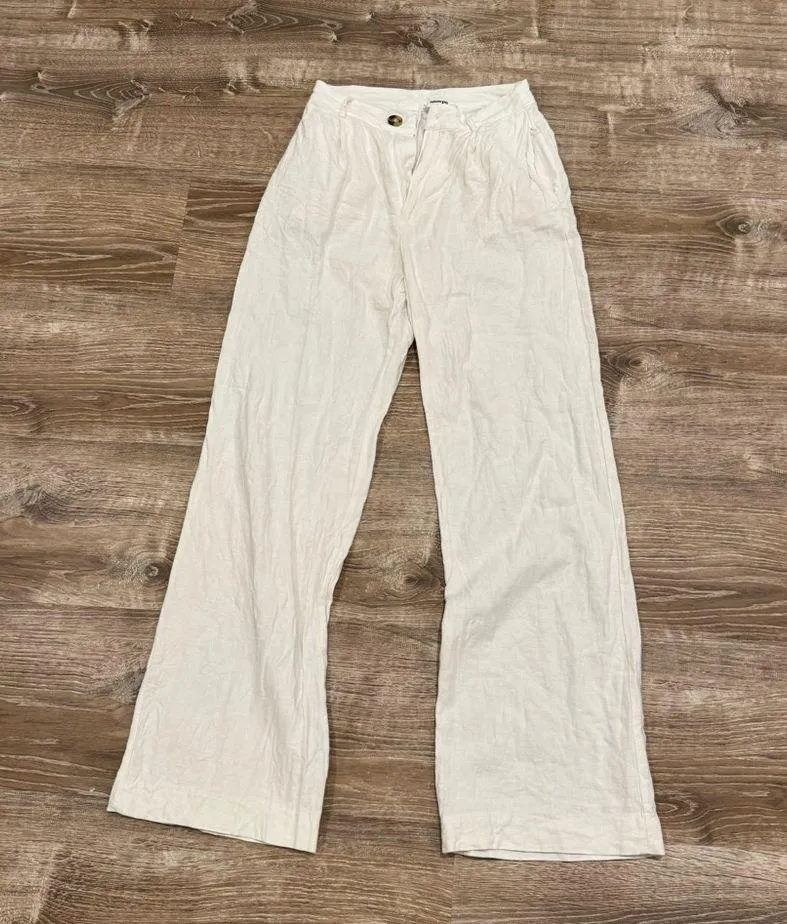 Showpo LARISSA TROUSERS - MID RELAXED STRAIGHT LEG TROUSERS IN WHITE Linen - Image 2