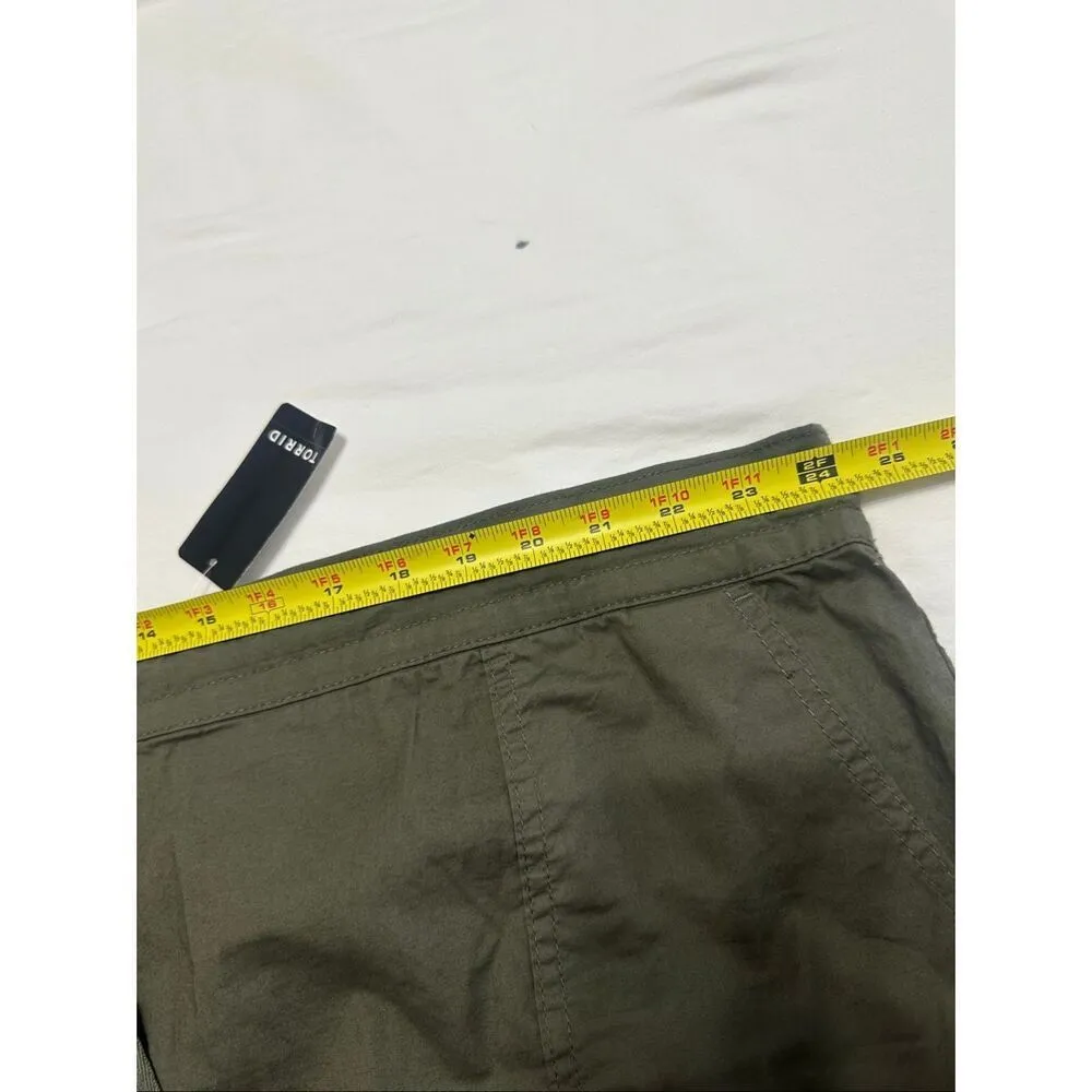 NWT Torrid  FRONT POPLIN DUSTY OLIVE Size 4x or 26 - Image 4