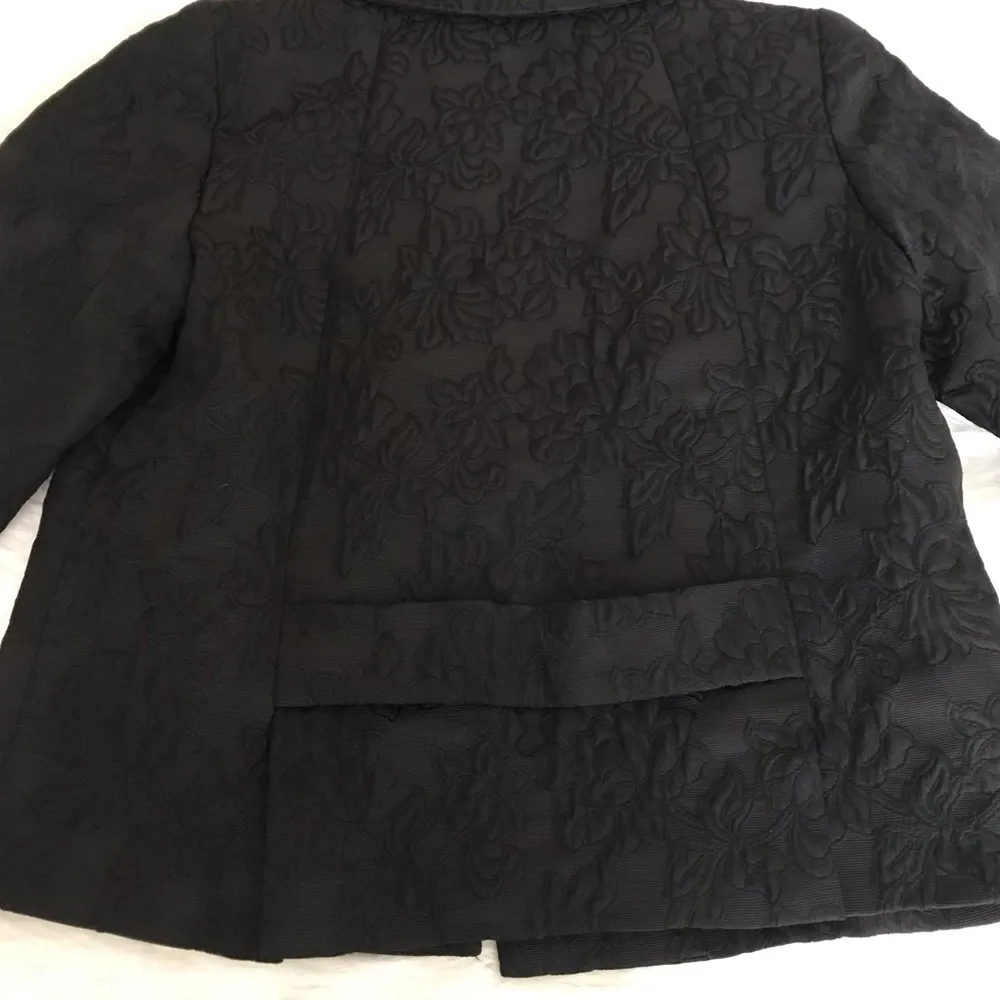 Old Navy quilted floral black blazer jacket size large - Image 2