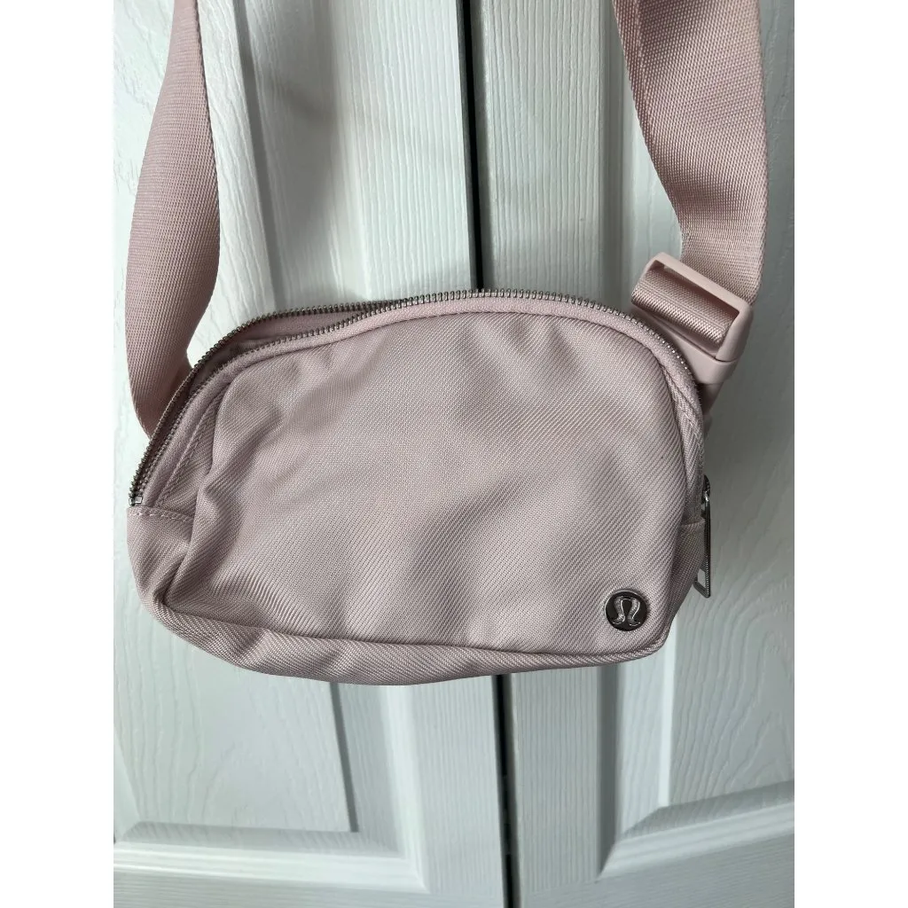 Lululemon Crossbody Belt Bag In Light Pink With Adjustable Strap & Zipper Closur - Image 4