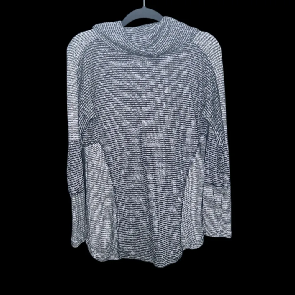 Sunday Boutique Collection Black and White Striped Knit Top Cowl Neck High Low - Image 3