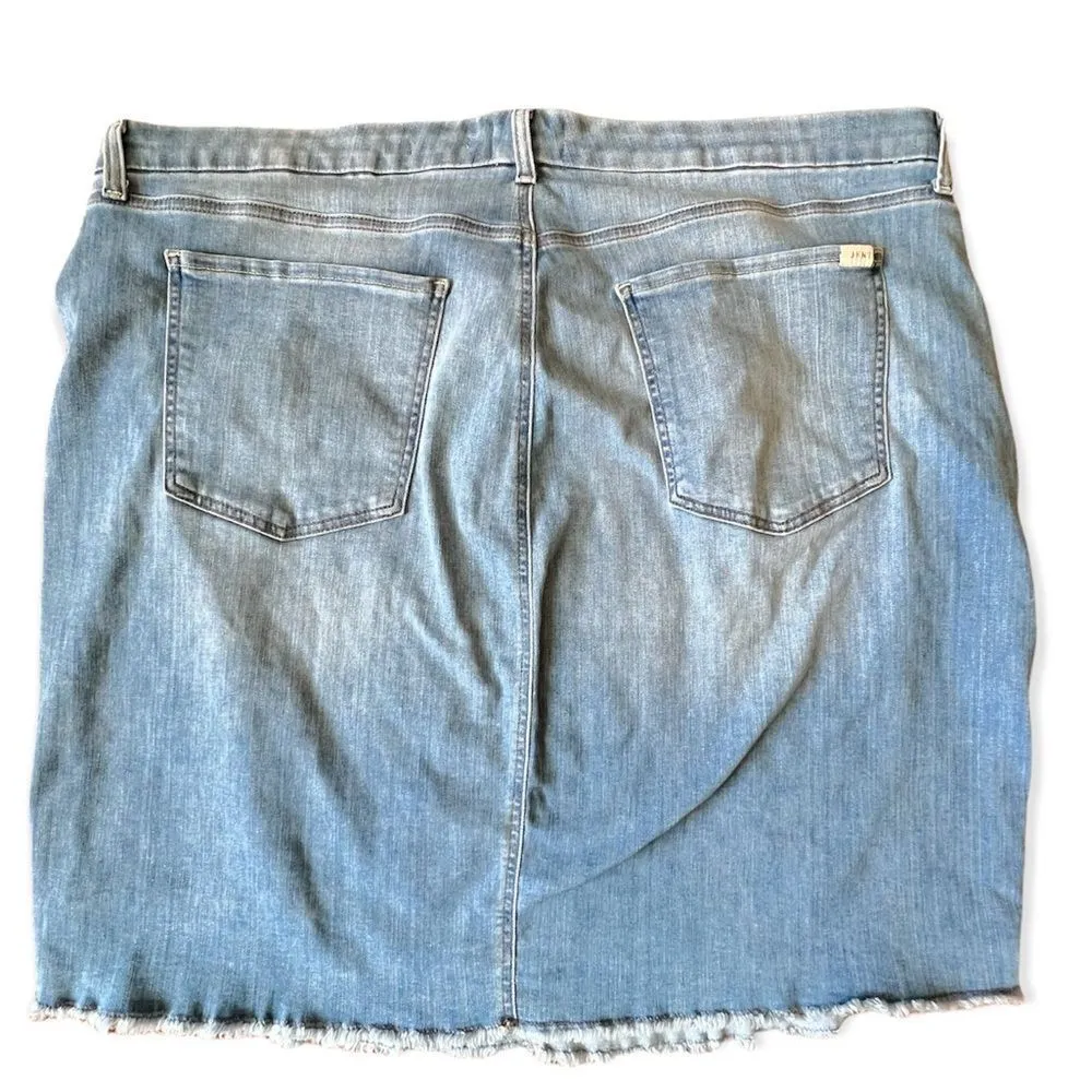 8FAM JEN7 Denim Frayed Hem Pencil Skirt - Image 7