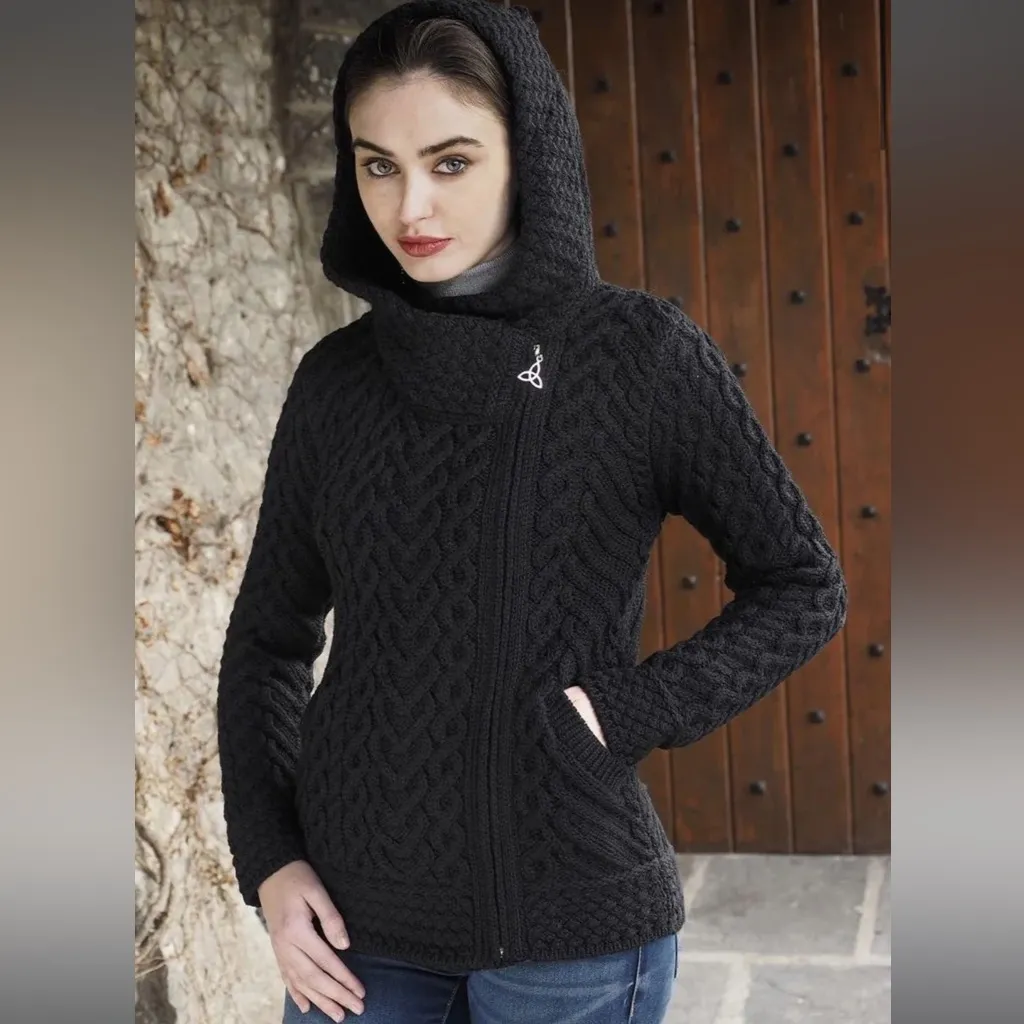 Aran Sweater Market - Image 2