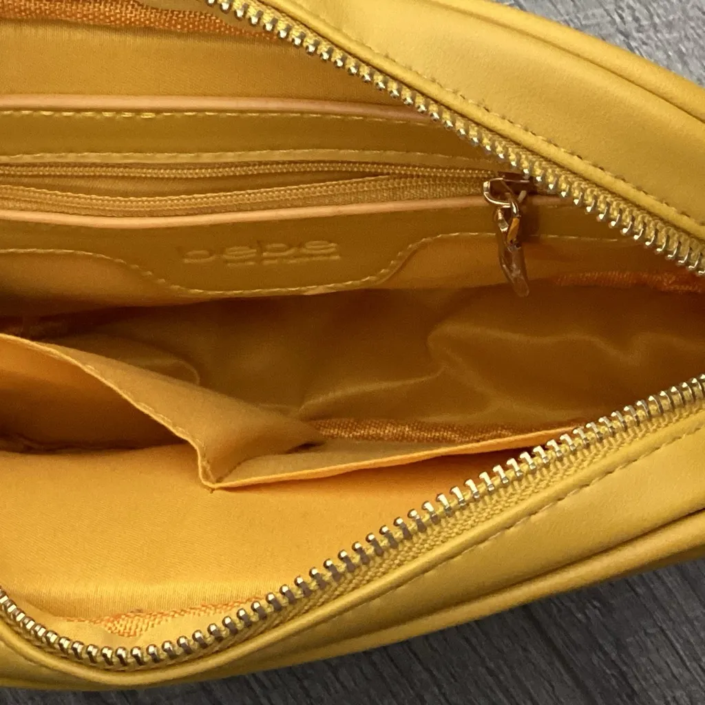 Bebe Kayla Camera Crossbody Purse - Image 7