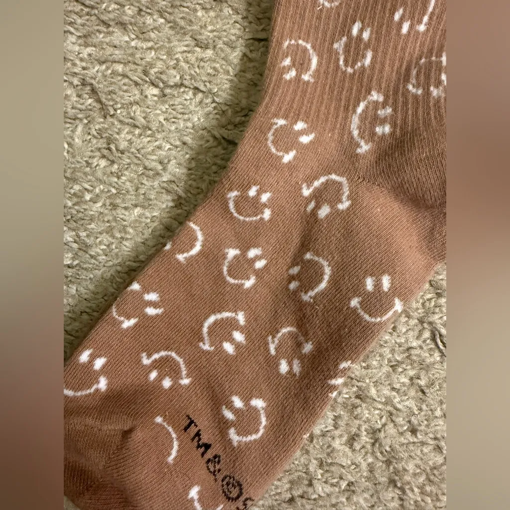 American Eagle Outfitters Brown AE Smiley® Face '90s Crew Socks - Image 2