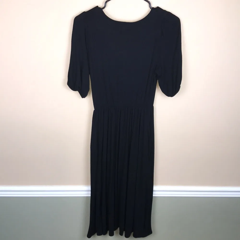 GAP Women’s Petite Black Button-Up Half Puff Sleeve Fit and Flare Midi Dress - Image 5