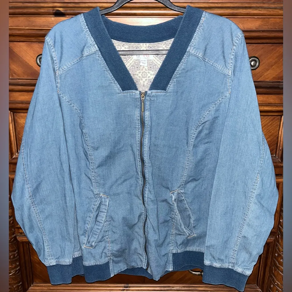 Denim & Co. Women's Plus Stretch Denim Bomber Jacket Blue Size 2X - Image 2