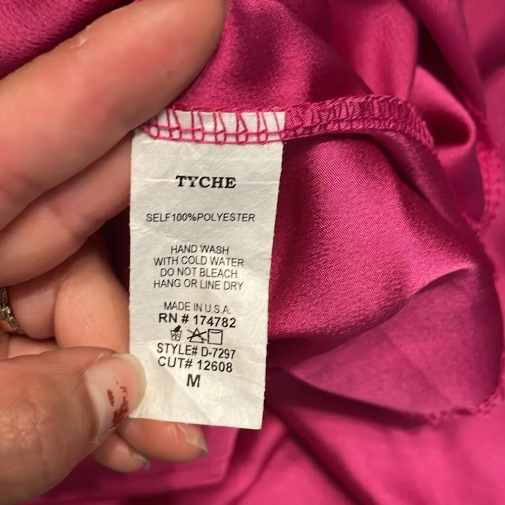 Vici Fuchsia Asymmetrical Dress Size Medium - Image 5