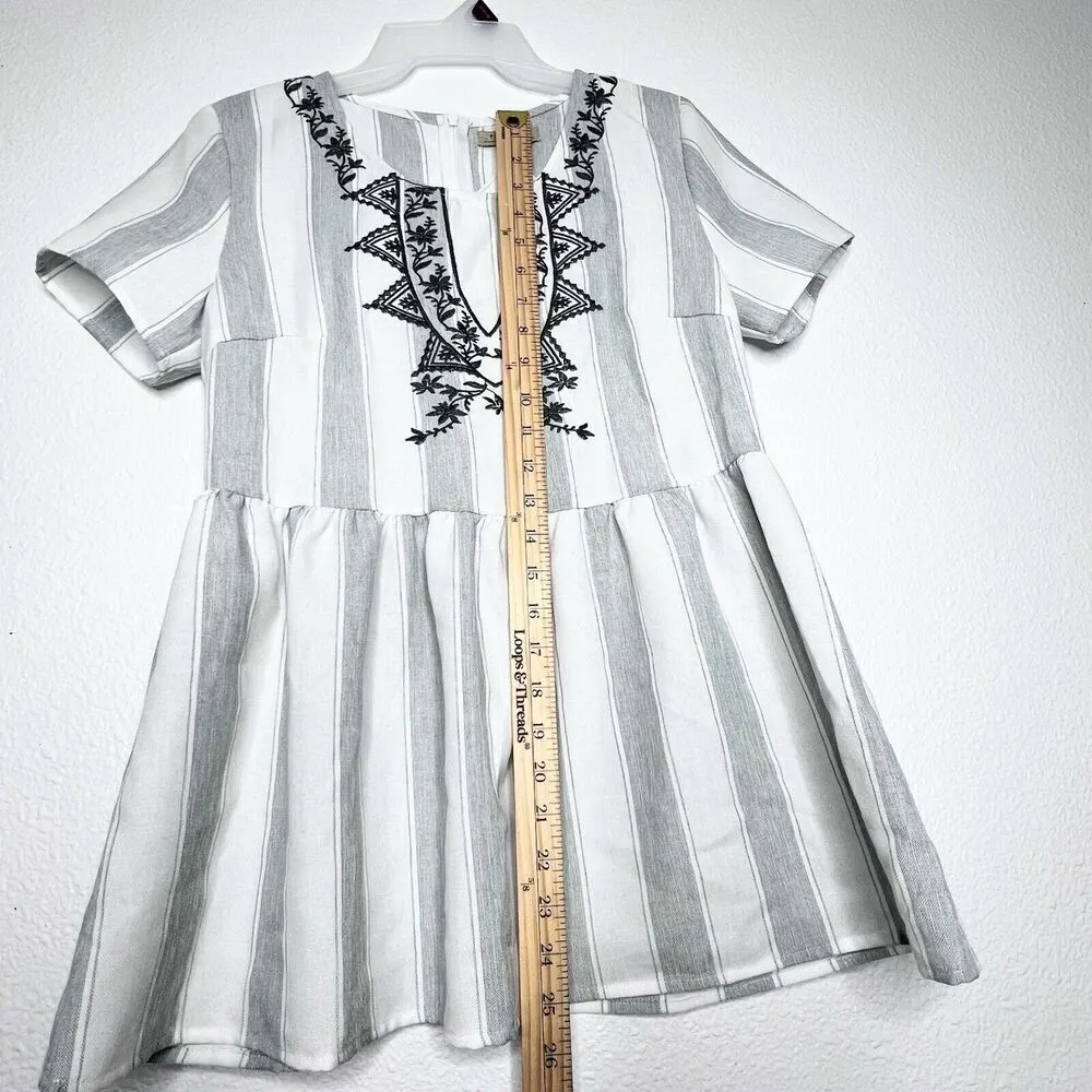 Pologram bohemian chic embroidered white gray short sleeve women blouse size S. - Image 4