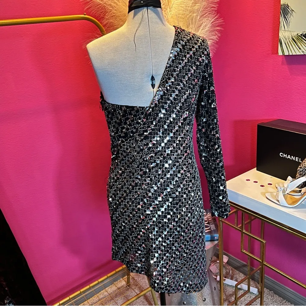 Revolve NWT NBD x  Sequin One Shoulder Asymmetrical Dress - Image 7