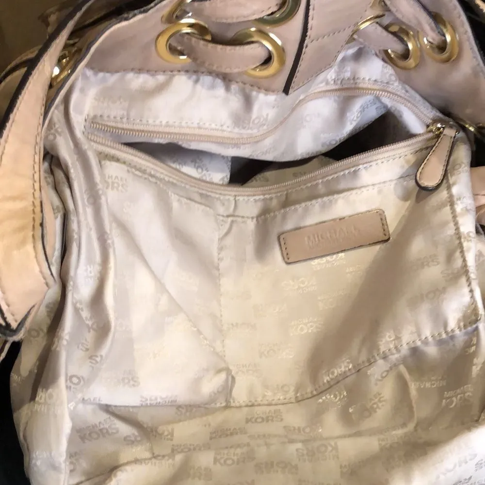 MICHAEL KORS Leather Belted & Buckle Closure Side Pockets Tote Shoulder Bag - Image 10