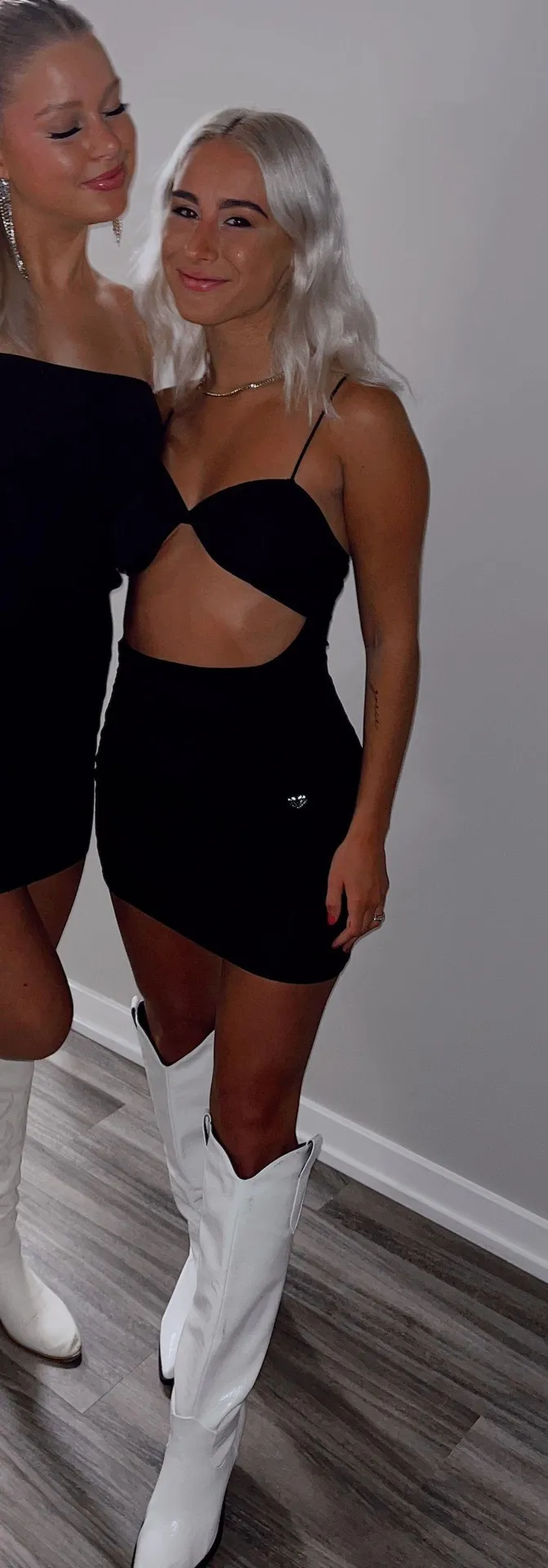 Black Dress - Image 3