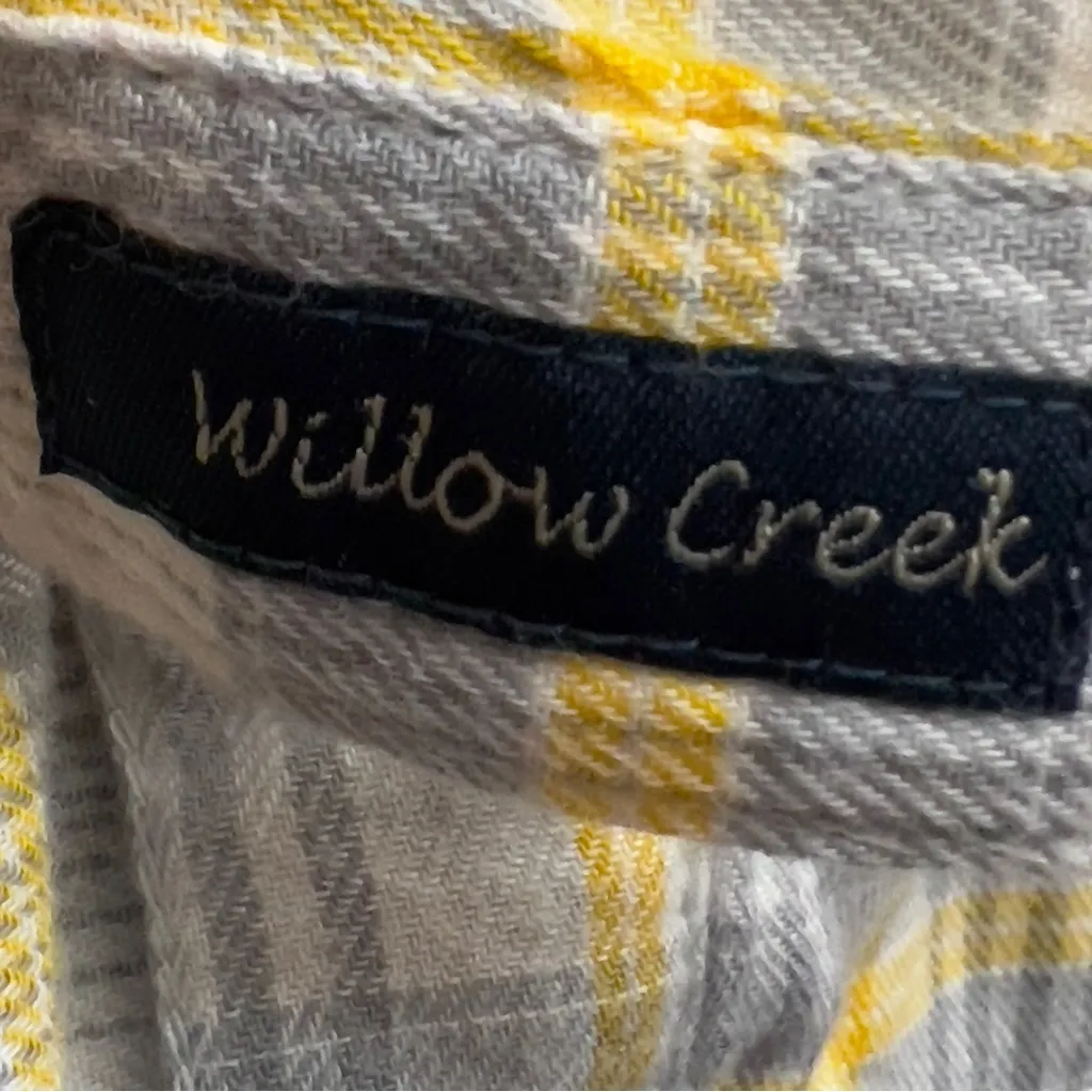 Magellan Outdoors Boyfriend Fit Size XL Gray/Yellow Plaid Tabbed Long Sleeve Top - Image 8