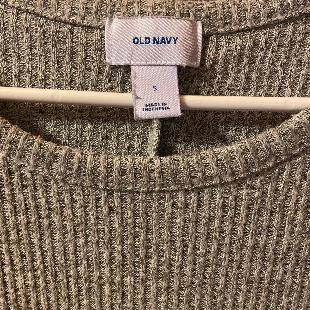 Old Navy ribbed long sleeve - Image 2