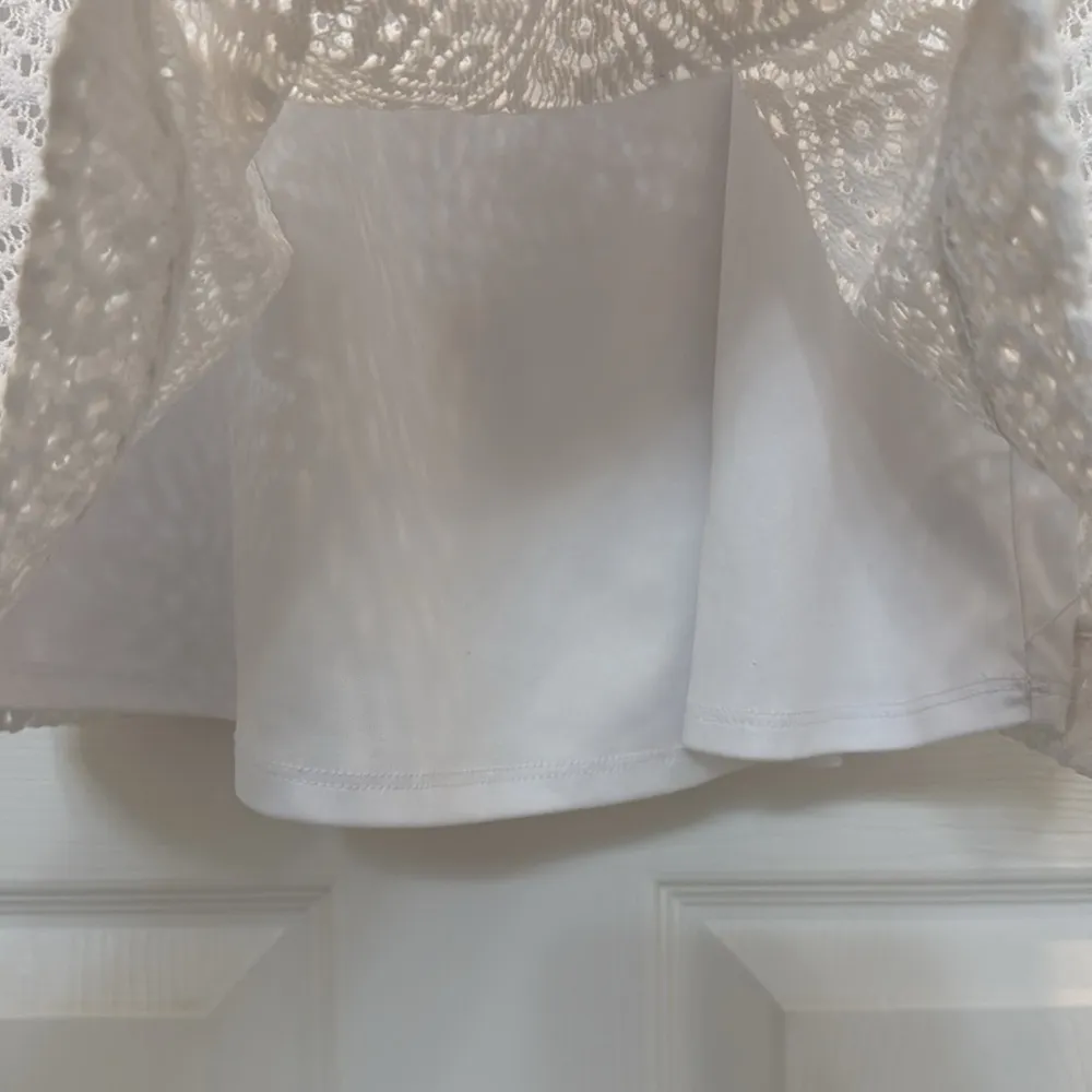 Lilly Pulitzer La Fortuna Off-The-Shoulder Dress in Resort White Size Medium - Image 9