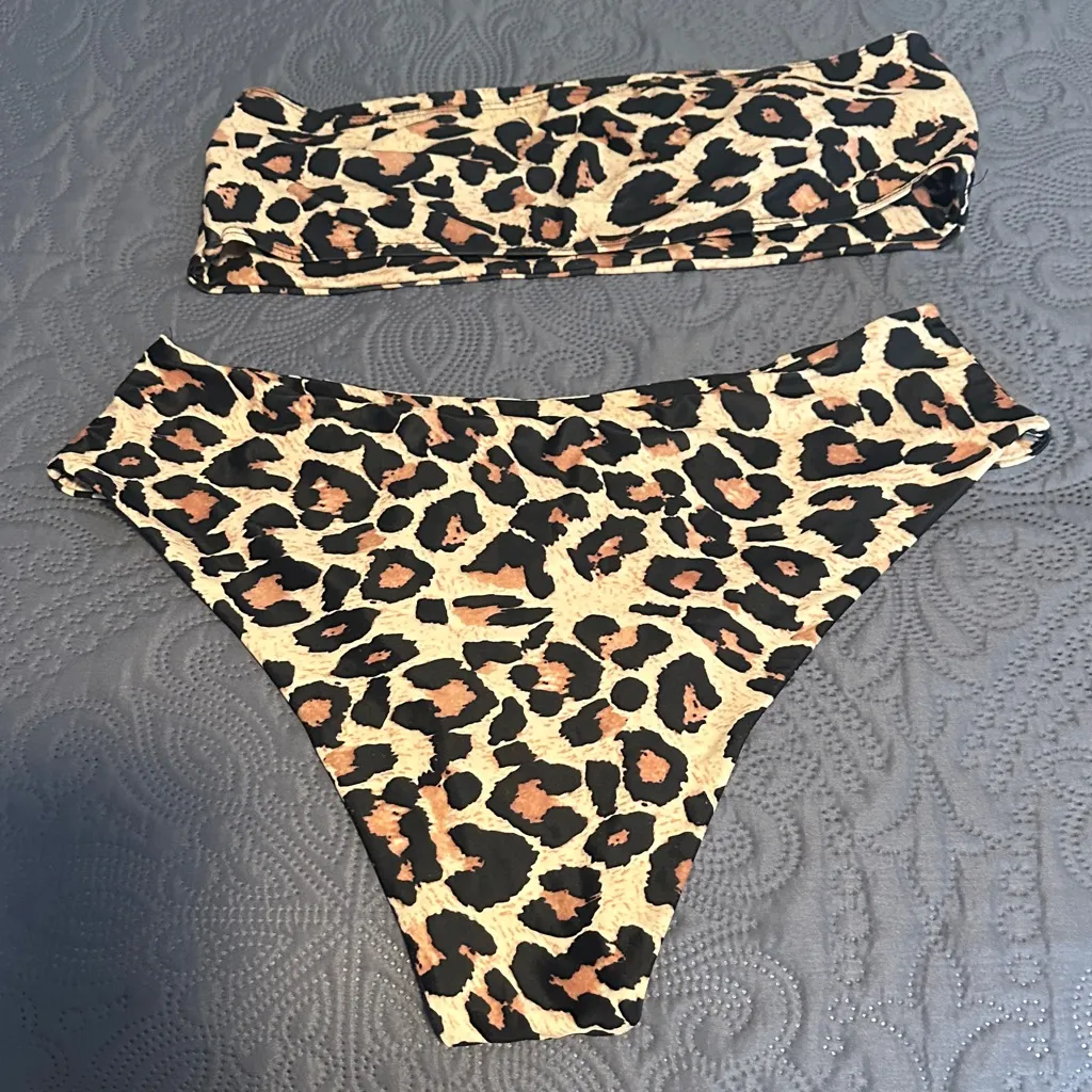 SHEIN Leopard Print Bikini Set - Image 2