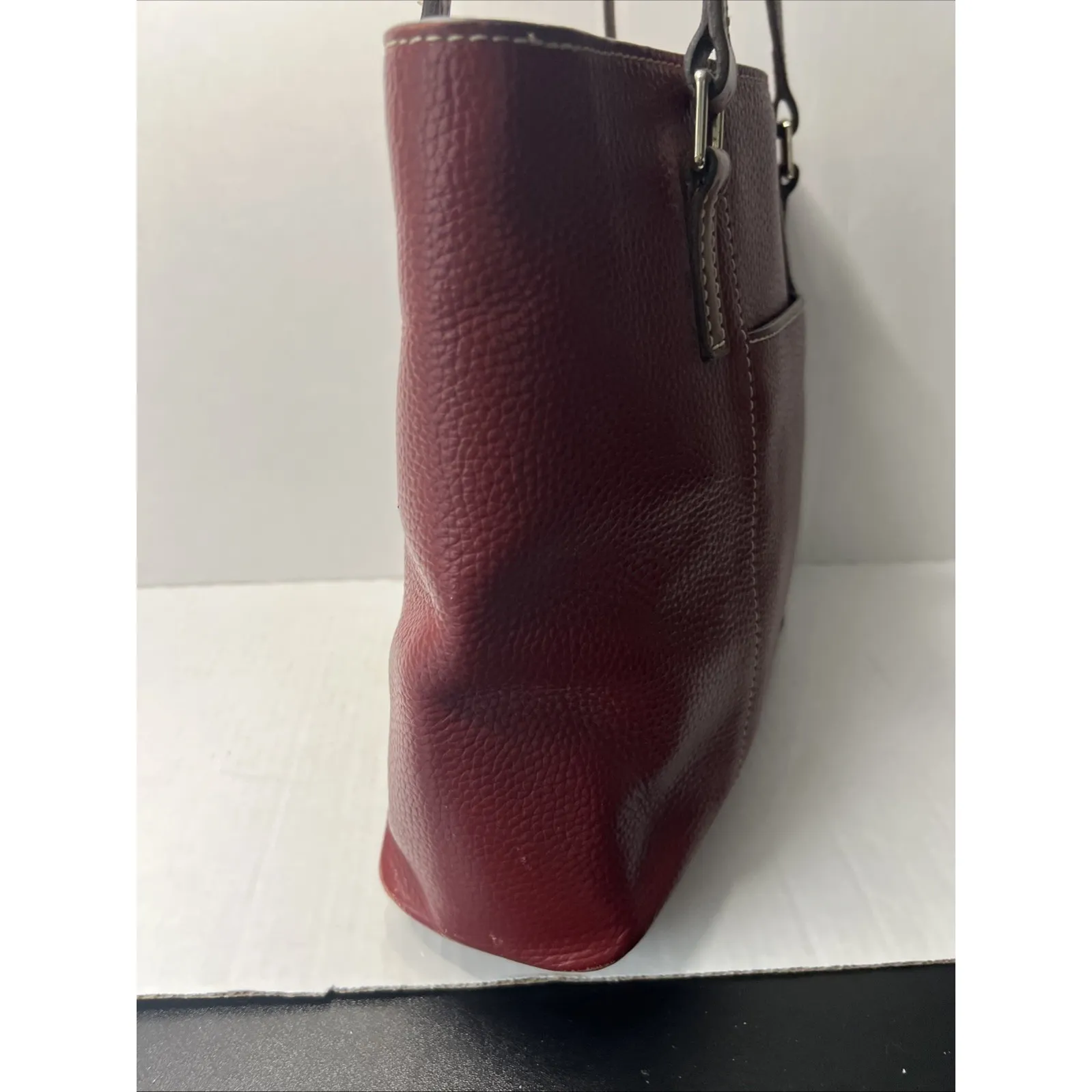 Dooney and Bourke Red Genuine Pebbled Leather Dual Handle Tote Bag Purse Y2K - Image 4
