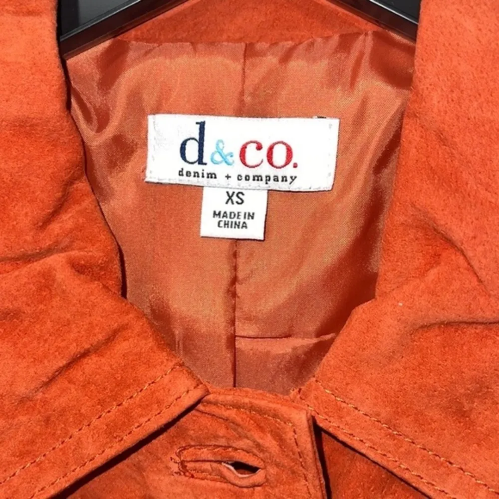 🧡 Denim & Co Button Front Washable Suede Leather Jean Jacket Size XS Orange - Image 4