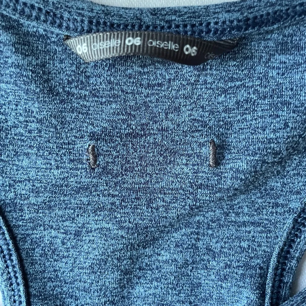 Oiselle Women's Blue Running Workout Tank Top - Image 5