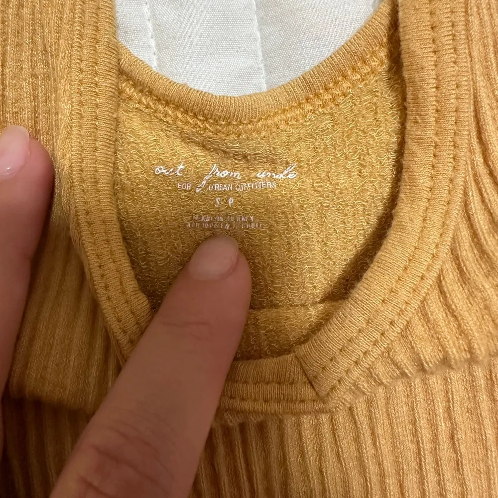 Urban Outfitters Crop Tank - Image 3