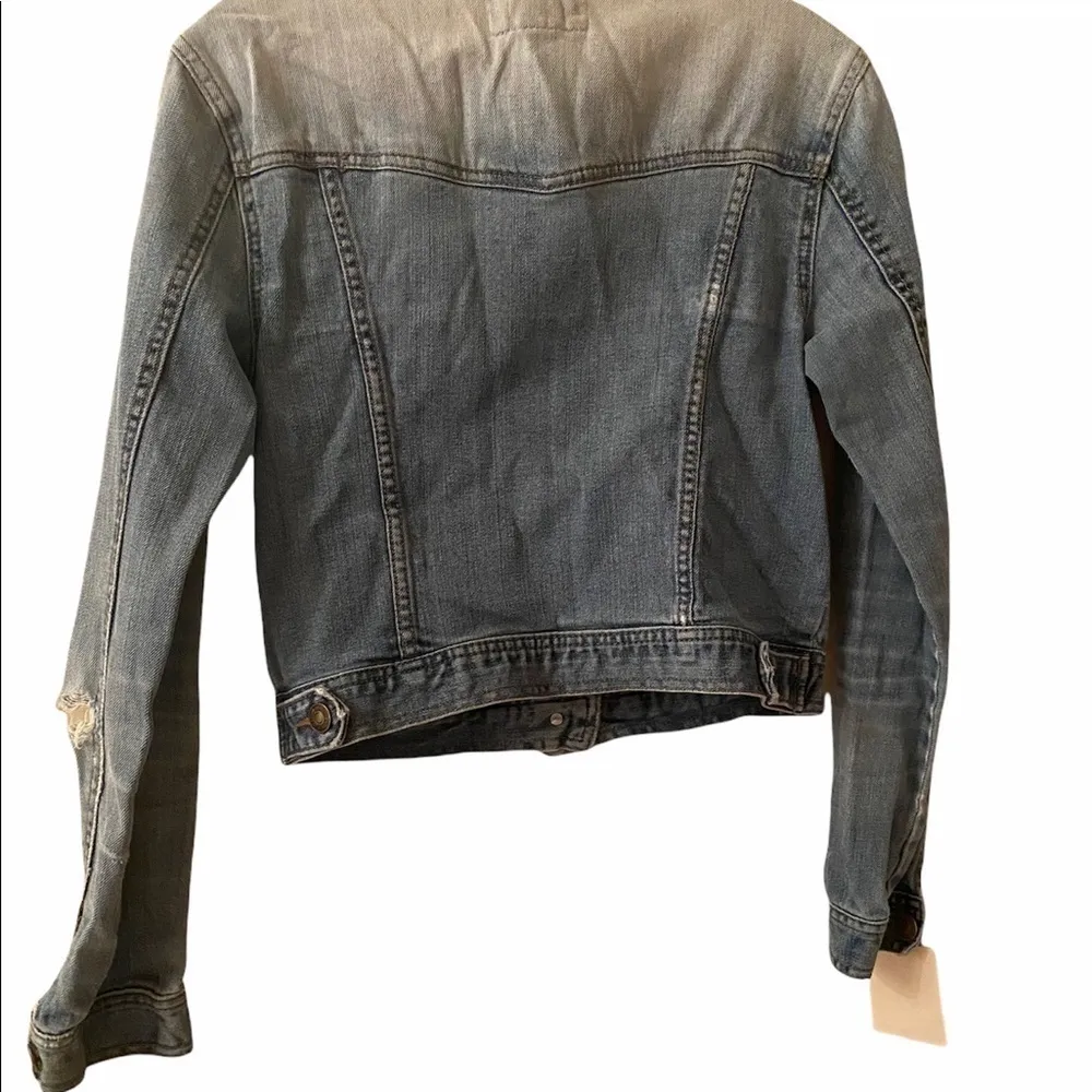 Forever 21 Distressed Cropped Jean Jacket Blue S - Image 2