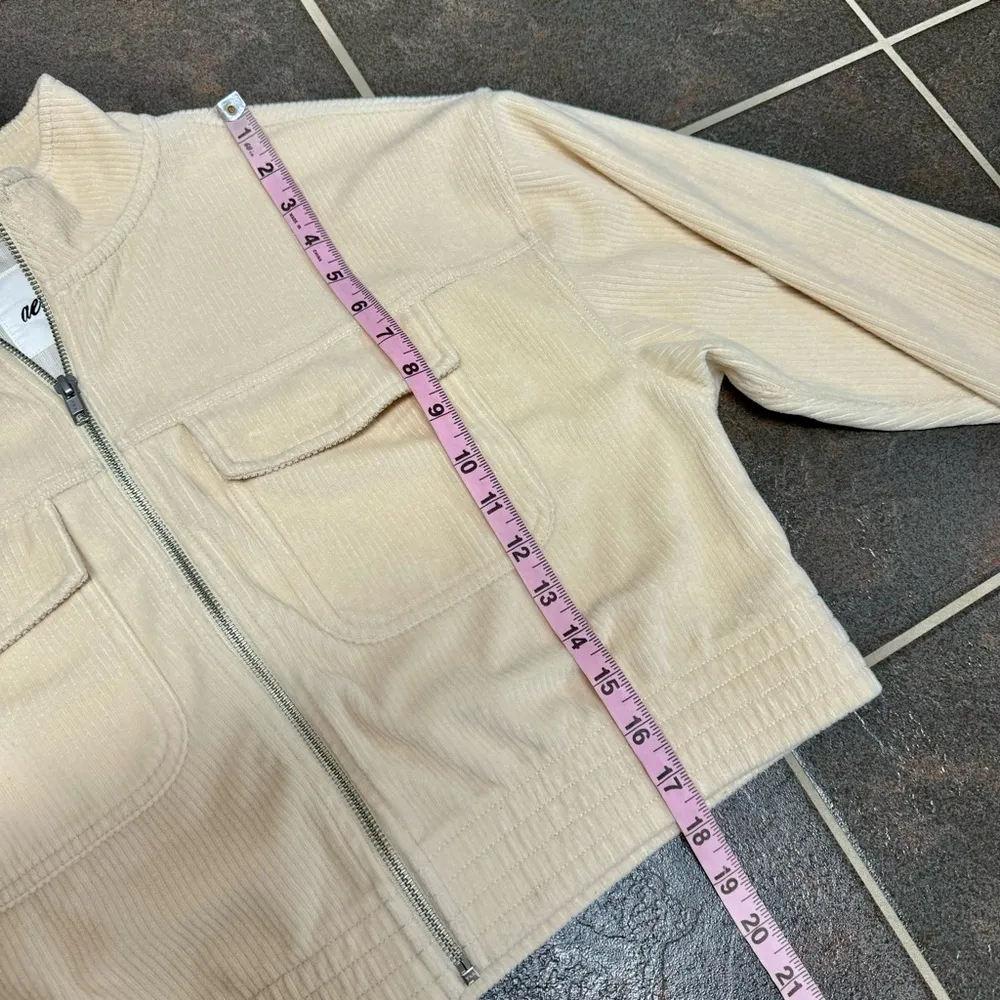 Aerie Groove On Velour Corduroy Full Zip Ribbed Cropped Sweatshirt Cream Medium - Image 9