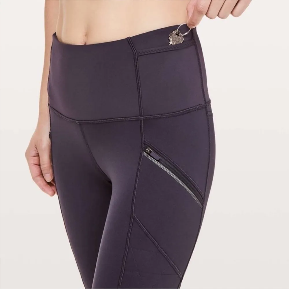 Lululemon Toasty Tech Eggplant Purple Zipper Pocket Leggings size 6 lined tights - Image 3