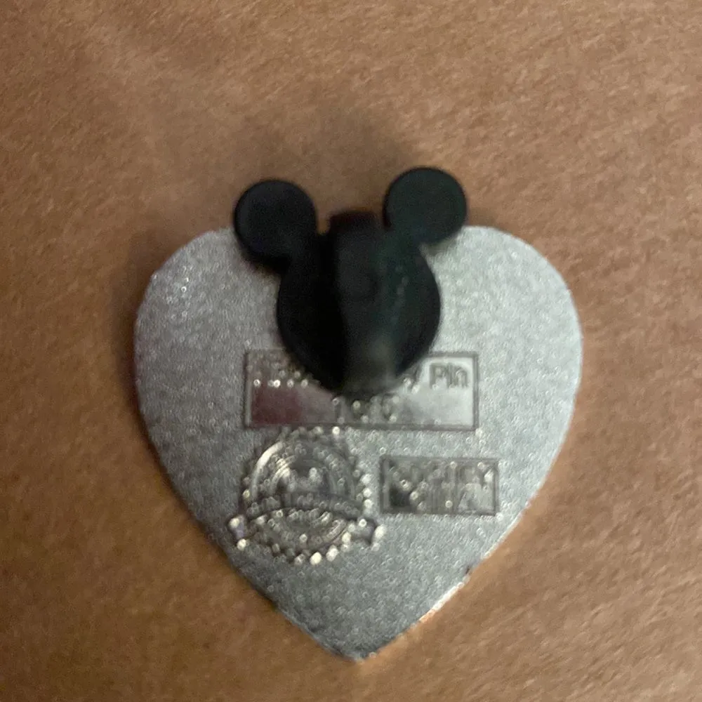 NEW DISNEY AURORA SLEEPING BEAUTY PIN - Image 2