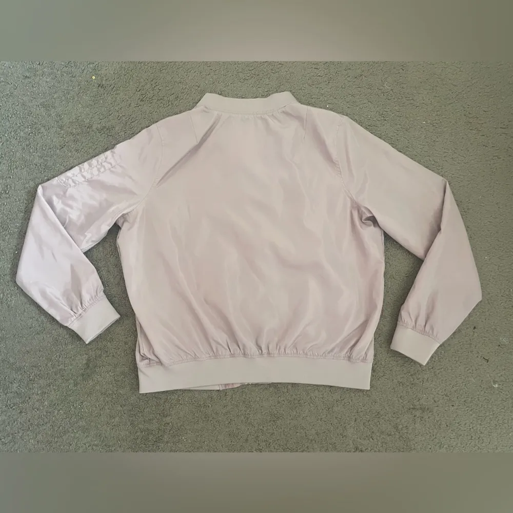 Light Pink Zip - Image 4