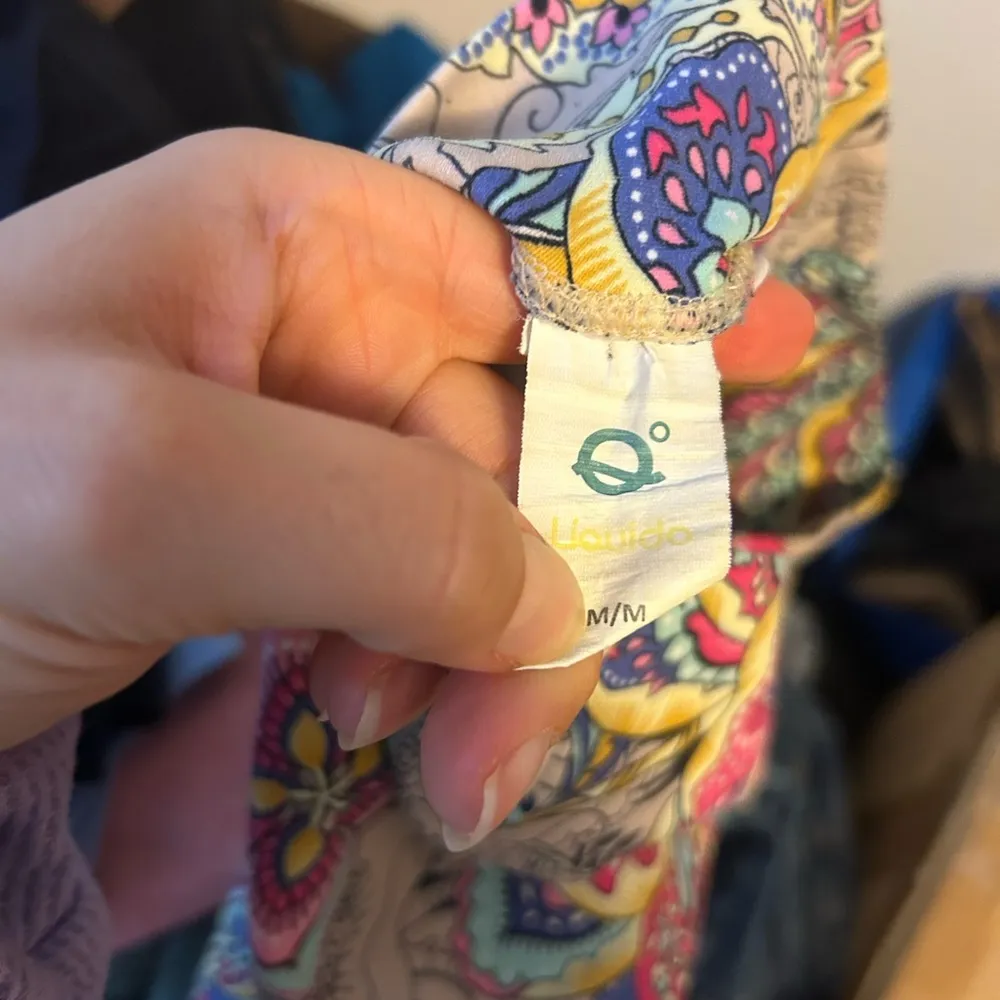 Liquido Eclectic Colorful Floral Active Leggings Pink Size M - Image 3