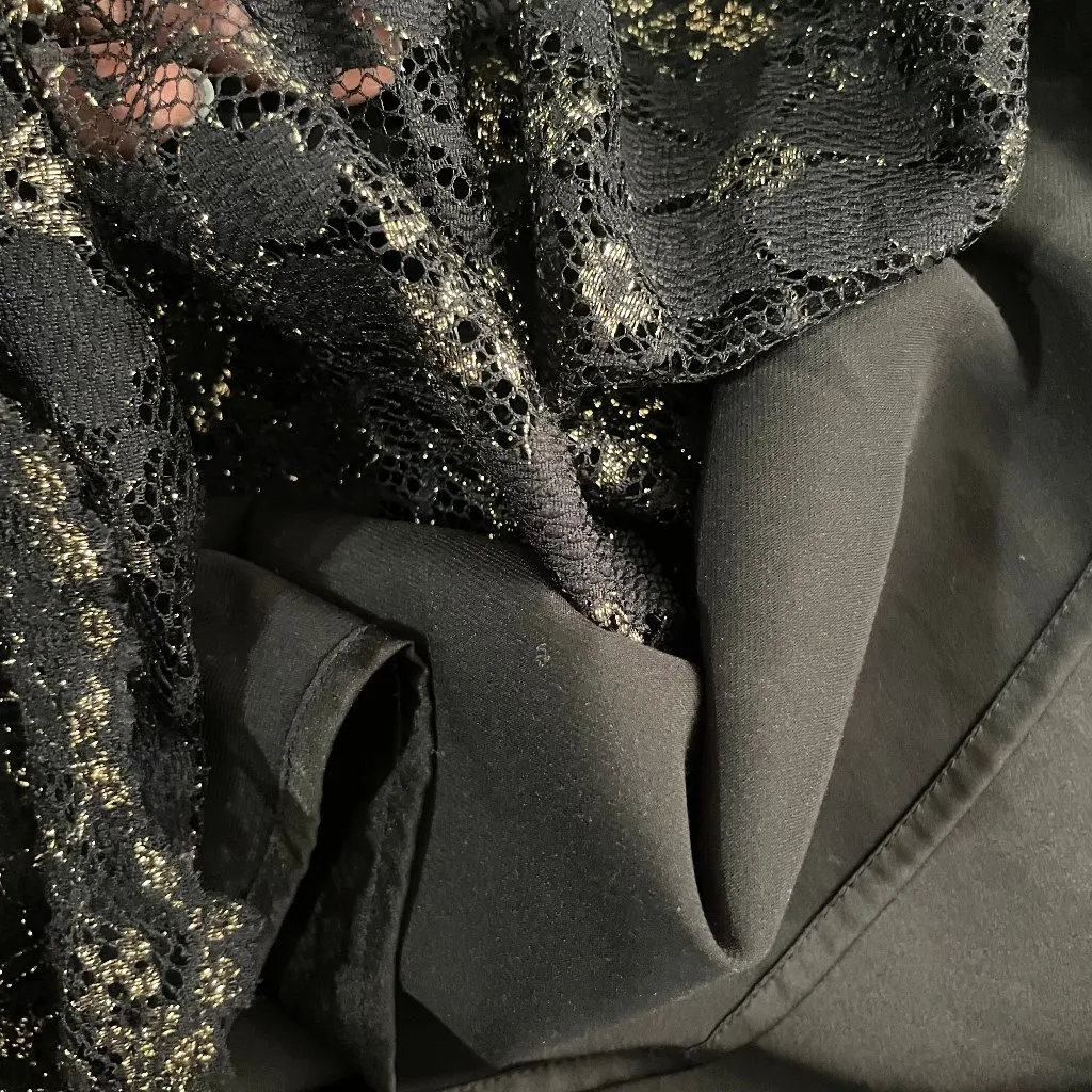 Metallic Black & Gold Lace Cap Sleeve Cocktail Dress Size 12 - Image 6