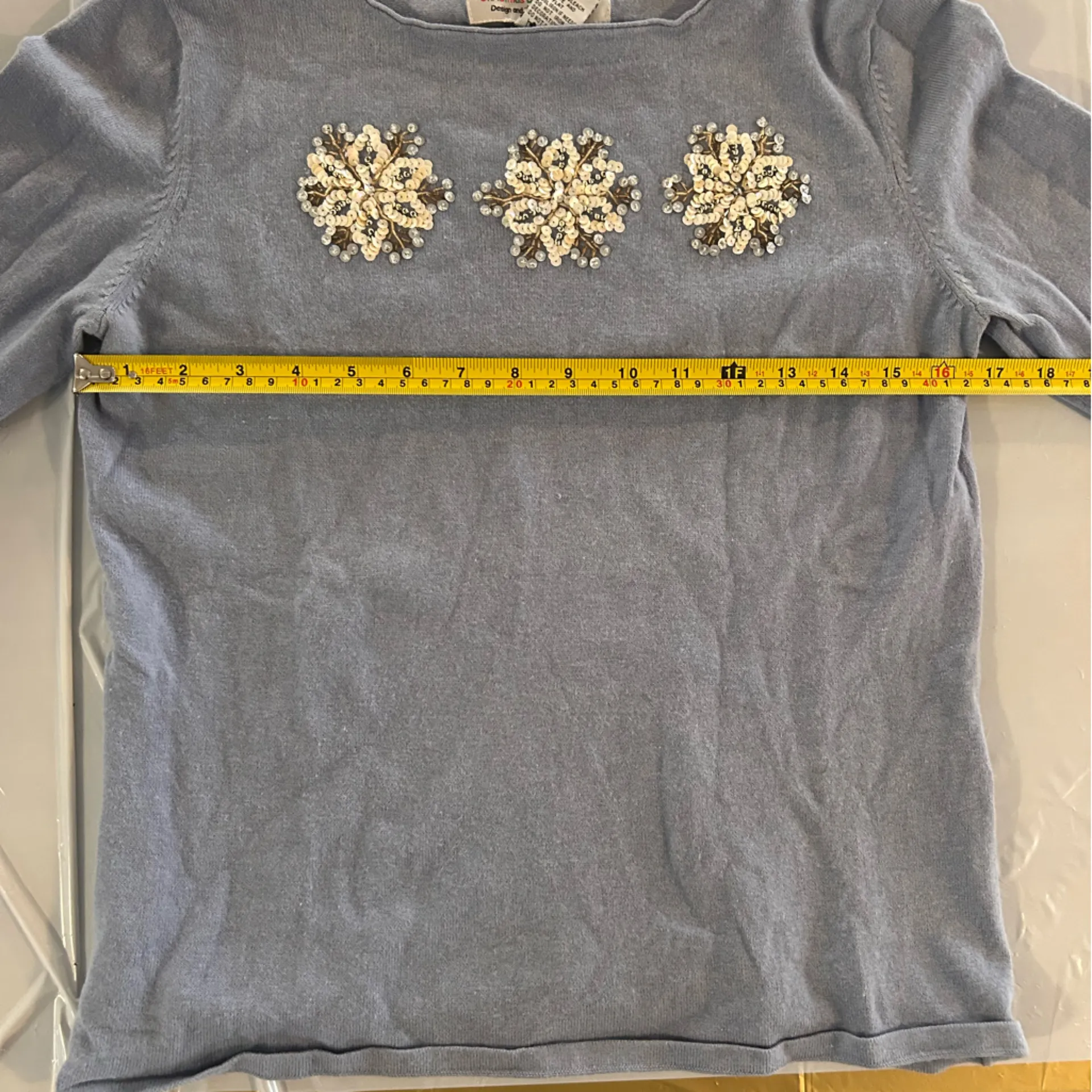 Tiara International Christmas Collection 2004 women's long-sleeve sweater Small - Image 5