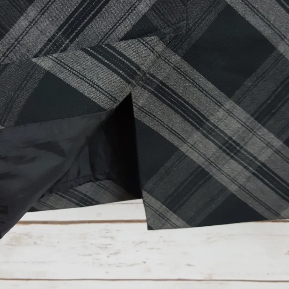 AB Studio Black and gray plaid pencil skirt size 2 - Image 3