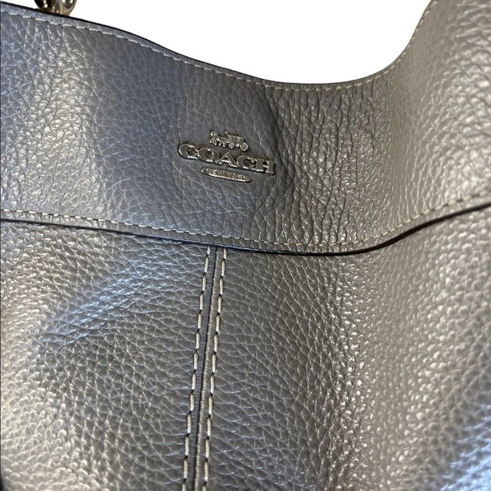Coach Soft Pebbled Leather Purse‎ - Image 4