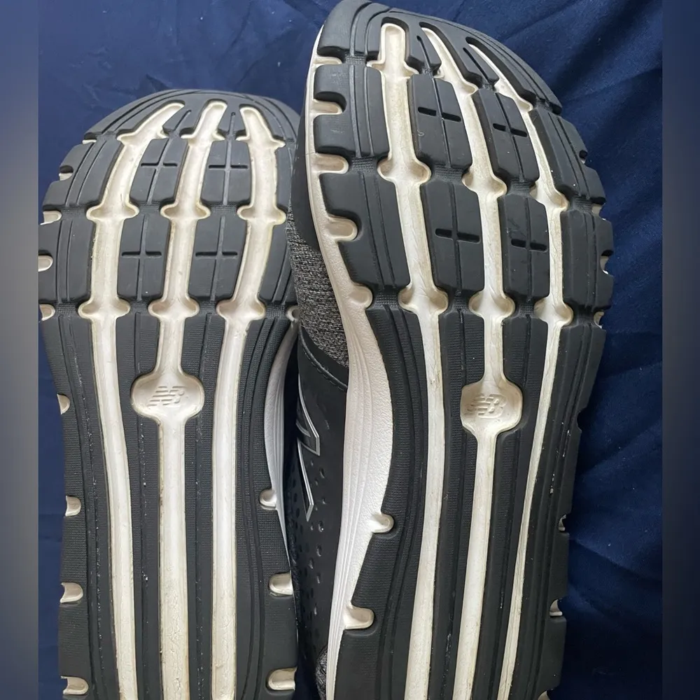 Womens  577 Running Shoes Size 9 - Image 10