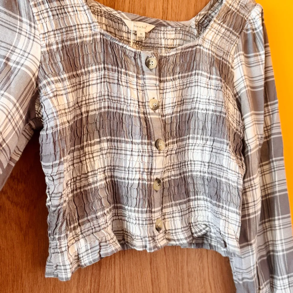 Sim & Sam Grey & White Plaid Button Up Crop Top M - NWT - Image 4