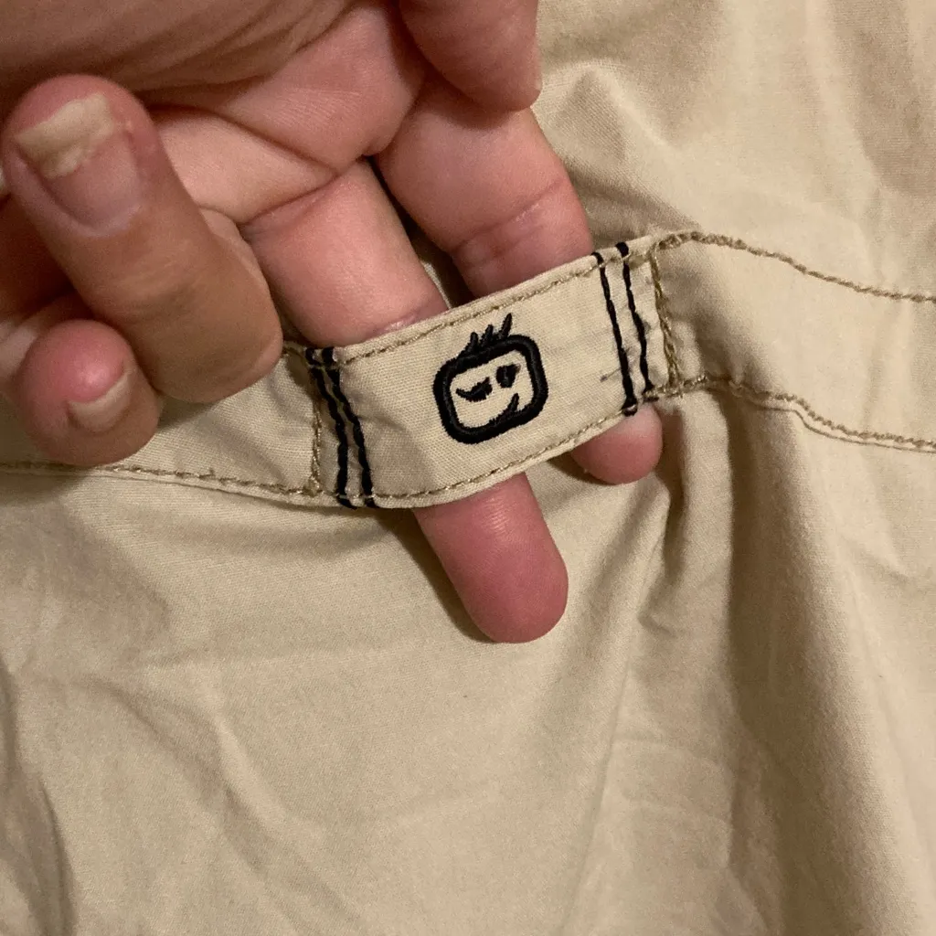 Wonder Flex size M tan  Short Sleeve Top with Pockets - Image 7