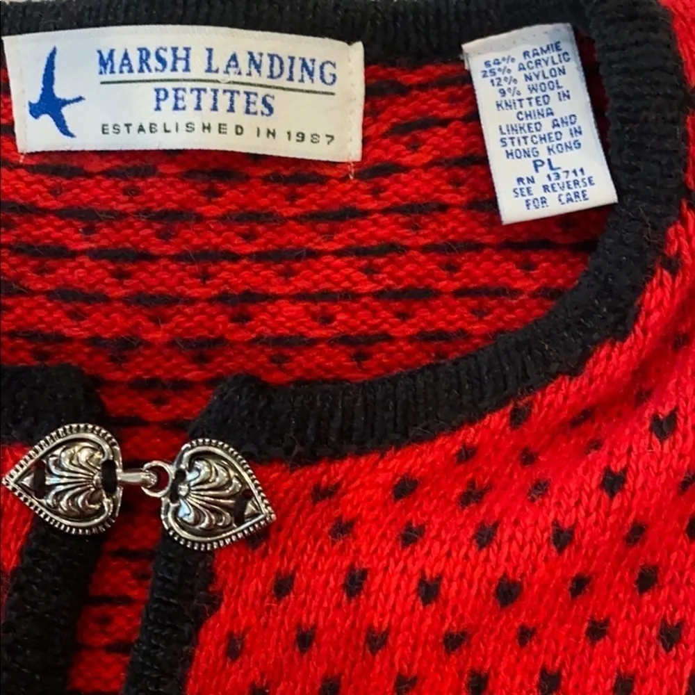 MARSH LANDING Nordic Vintage Cardigan Metal Heart Clasps Size LP - Image 8