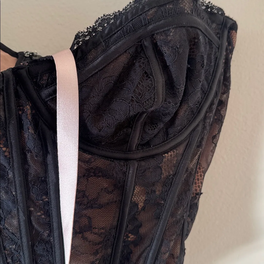 House of CB LISETTE Black Lace Corset Top, Size Large Fuller cup $179 - Image 9