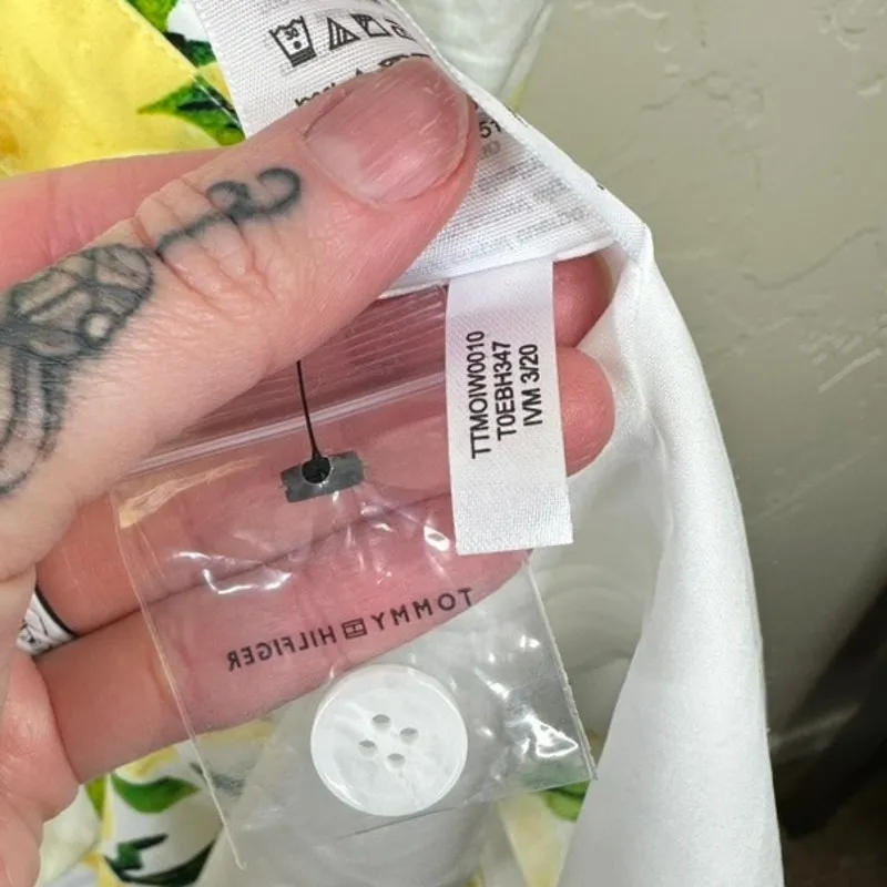 Tommy Hilfiger Lemonade Perfection Lemon Printed Button Tie Waist Maxi Dress - Image 10