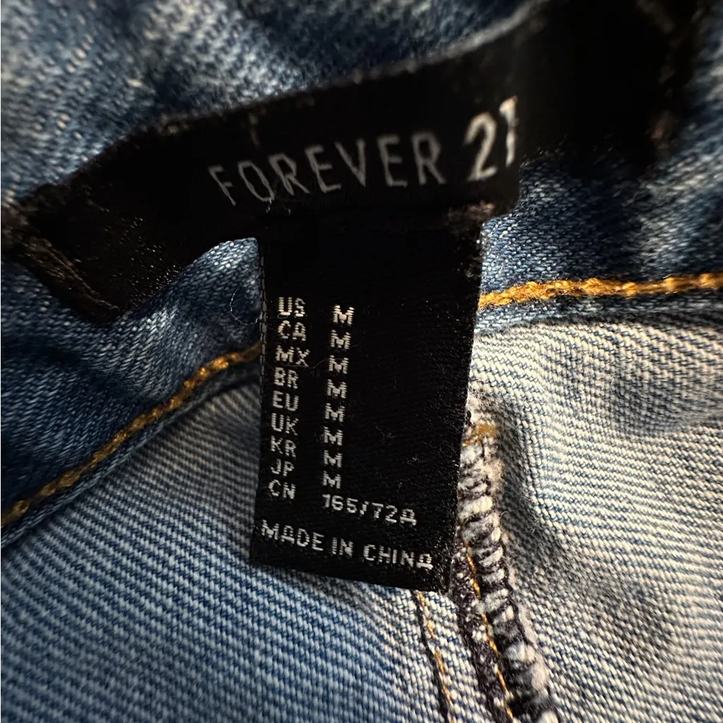 Forever 21 Ripped Distressed Paint Splatter Boyfriend Cropped Jeans Y2K Medium - Image 5